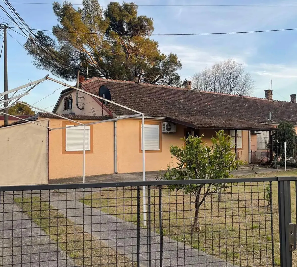 Rent, house, 72m², Ljubović, Podgorica