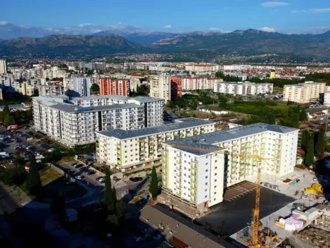 Prodaja, jednosoban stan, 42m2, Pobrežje, Podgorica