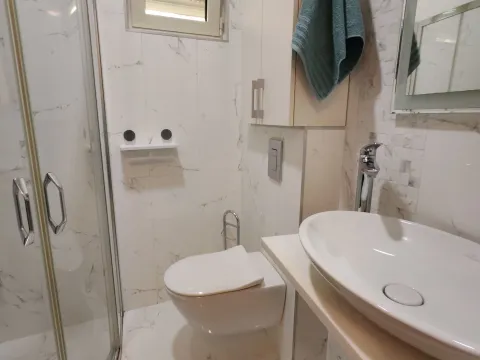 Prodaja, dvosoban stan, 47m², Bulevar, Budva - image 6