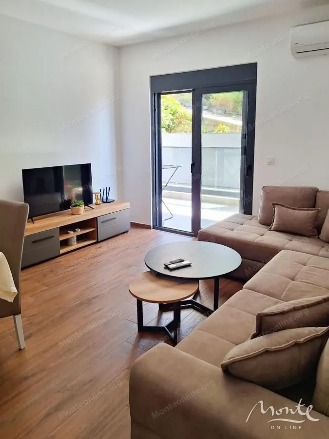 Sale, two bedroom apartment, 67m², Dobre Vode, Bar