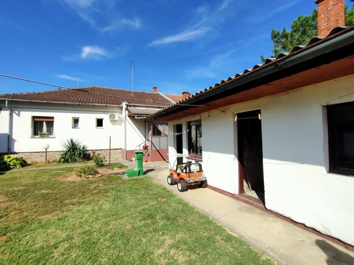 Prodaja, kuća, 171m², Petrovaradin, Novi Sad