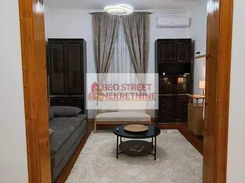 Izdavanje, jednosoban stan, 35m², Stari Grad, Beograd - image 2