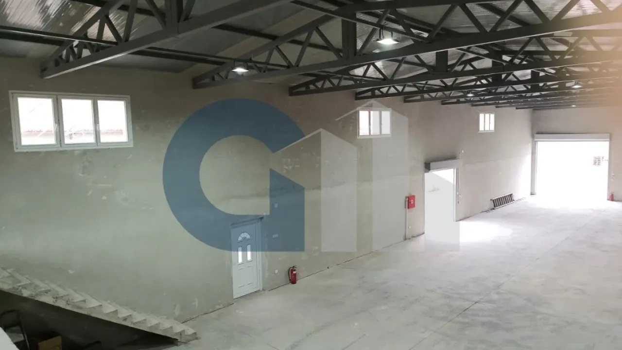 Izdavanje, poslovni prostor, 400m², Novi Banovci, Stara Pazova