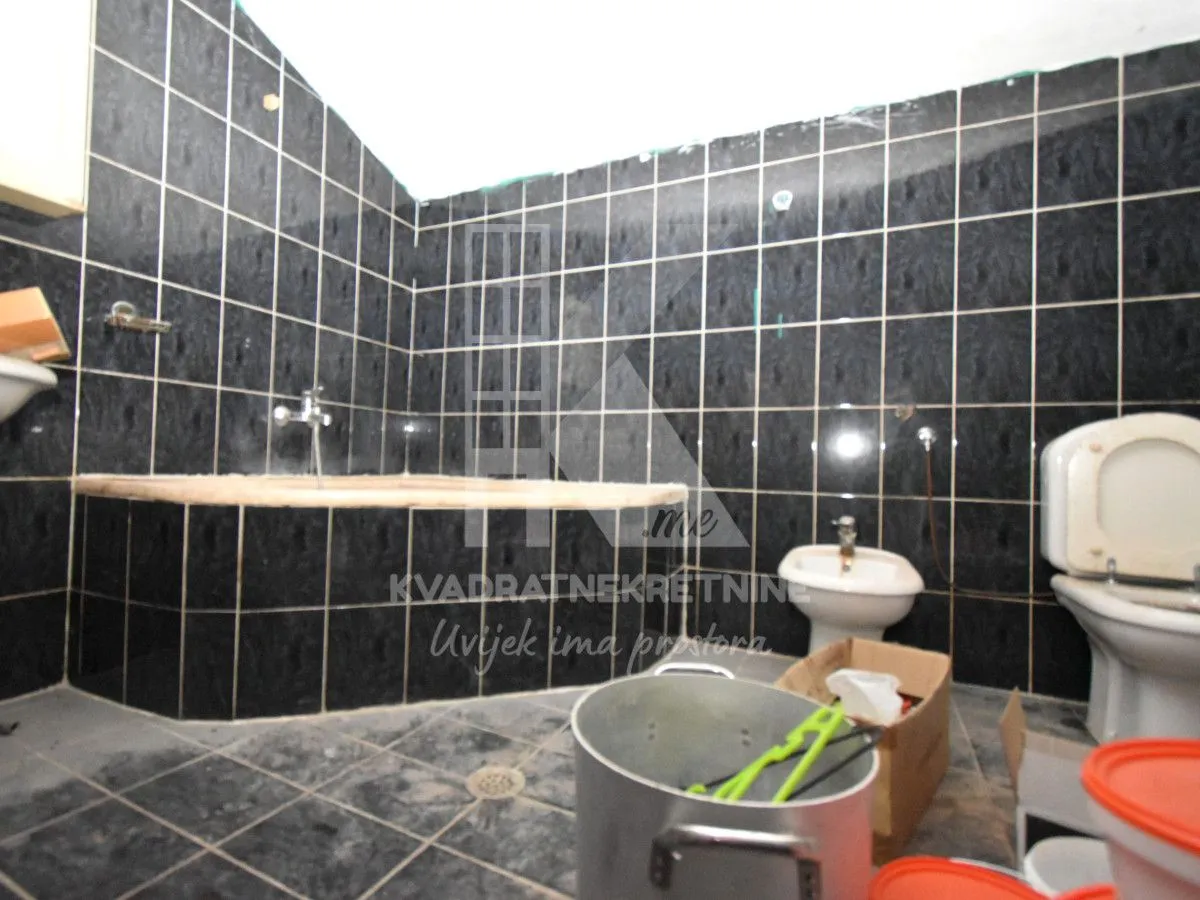 Prodaja, kuća, 217m², Centar, Podgorica