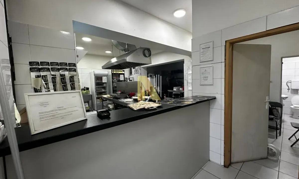 Izdavanje, poslovni prostor, 70m², Socijalno, Novi Sad Sve Podlokacije