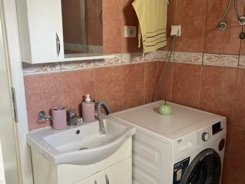 Izdavanje, jednosoban stan, 60m², Malo Brdo, Podgorica - image 4