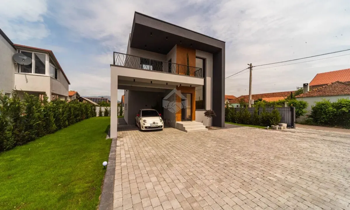 Sale, house, 202m², Tološi, Podgorica