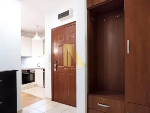 Izdavanje, dvosoban stan, 42m², Socijalno, Novi Sad Sve Podlokacije - image 11