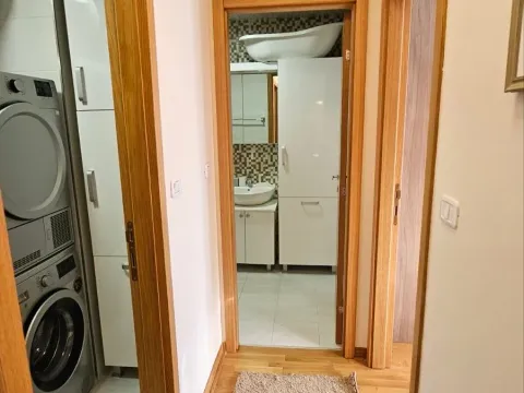 Rent, two bedroom apartment, 64m², City Kvart, Podgorica - image 6