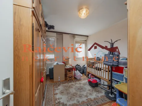 Sale, four bedroom apartment, 97m², Stari Grad, Beograd - image 18