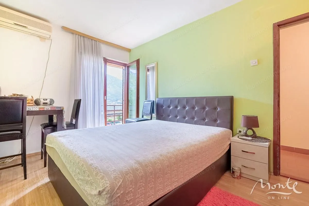 Prodaja, kuća, 250m², Dobrota, Kotor