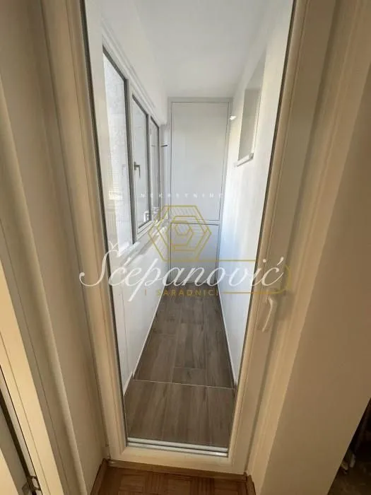 Prodaja, dvosoban stan, 59m², Bulevar Oslobodjenja, Novi Sad Sve Podlokacije
