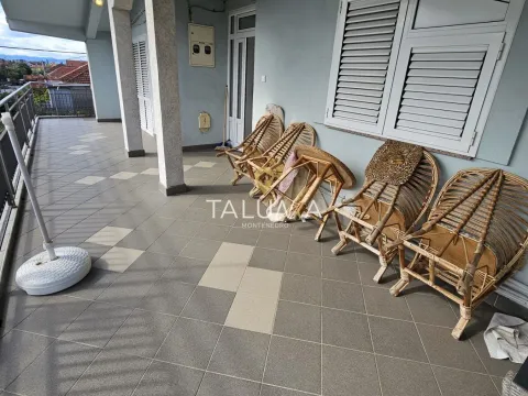 Izdavanje, kuća, 210m², Masline, Podgorica - image 22