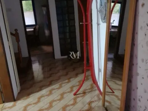 Izdavanje, kuća, 200m², Škaljari, Kotor - image 11