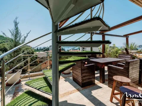 Sale, three bedroom apartment, 200m², Budva, Crna Gora - image 20