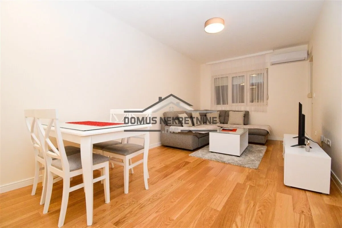 Rent, one bedroom apartment, 49m², Central Point, Podgorica