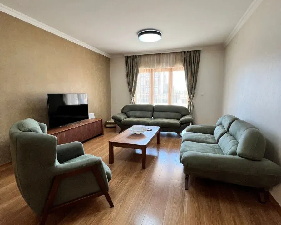 Sale, house, 200m², Rogami, Podgorica