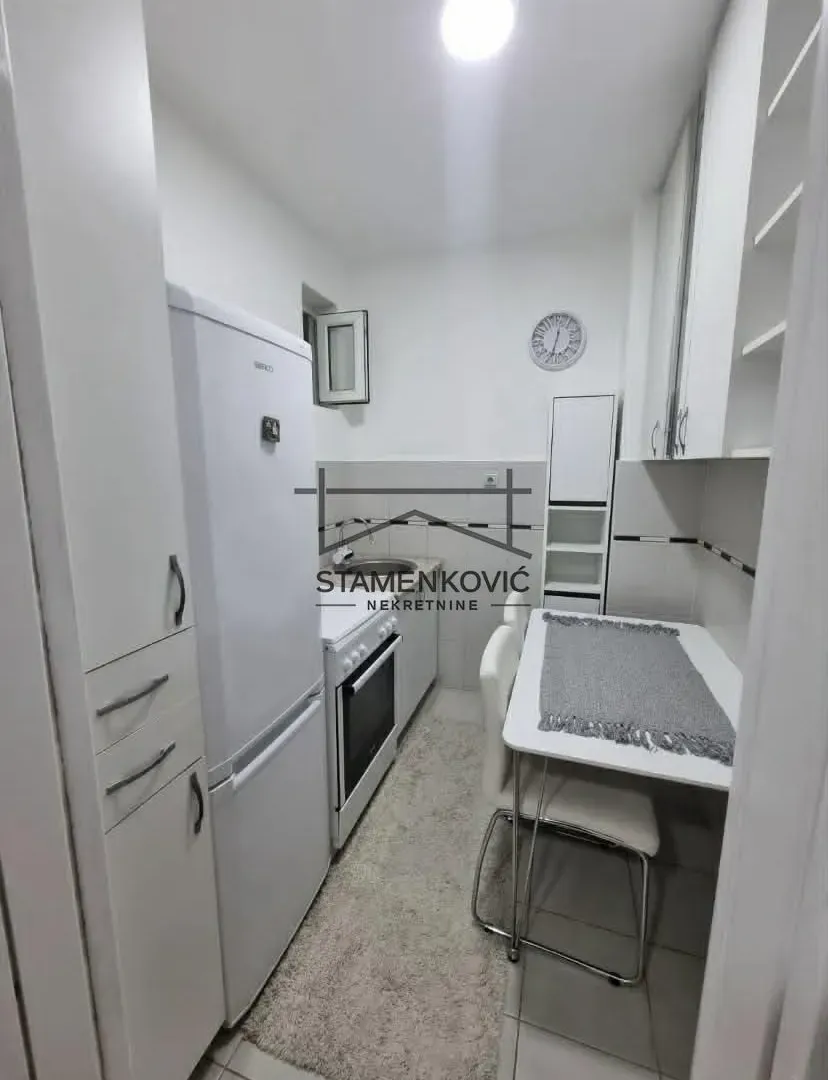 Izdavanje, dvosoban stan, 40m², Podbara, Novi Sad Sve Podlokacije
