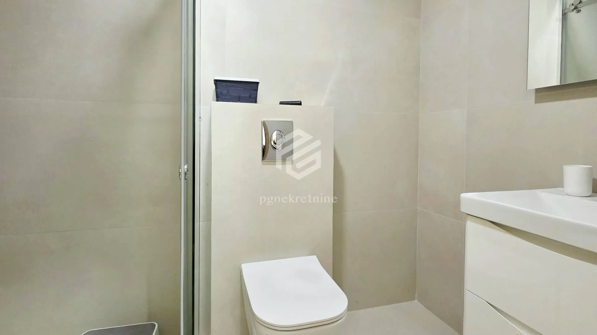 Rent, two bedroom apartment, 69m², City Kvart, Podgorica