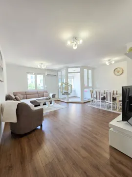 Rent, three bedroom apartment, 100m², City Kvart, Podgorica - image 3