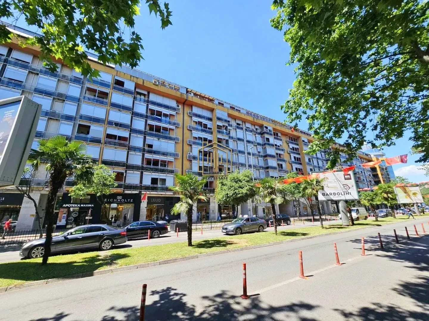 Izdavanje, dvosoban stan, 74m², Preko Morače, Podgorica