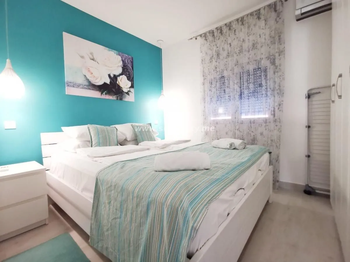 Rent, one bedroom apartment, 58m², Centar, Tivat