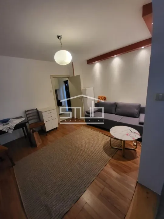 Izdavanje, jednosoban stan, 20m², Galenika, Beograd