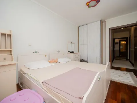 Prodaja, trosoban stan, 127m², Preko Morače, Podgorica - image 14