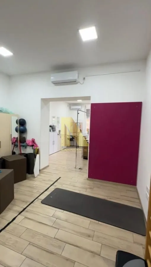 Rent, office space, 127m², Detelinara, Novi Sad Sve Podlokacije