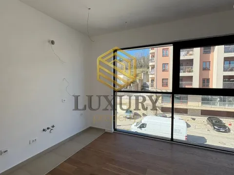 Sale, studio apartment, 33m², Momišići, Podgorica - image 5