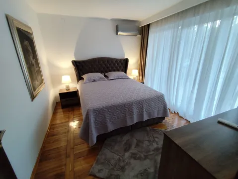 Rent, one bedroom apartment, 57m², Tološi, Podgorica - image 12