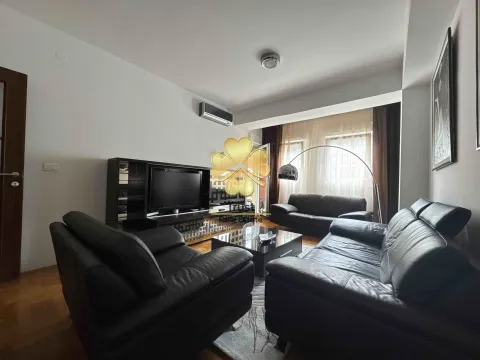 Izdavanje, jednosoban stan, 55m², City Kvart, Podgorica - image 3