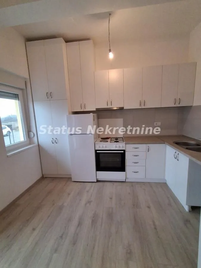 Izdavanje, trosoban stan, 66m², Sremska Kamenica, Petrovaradin