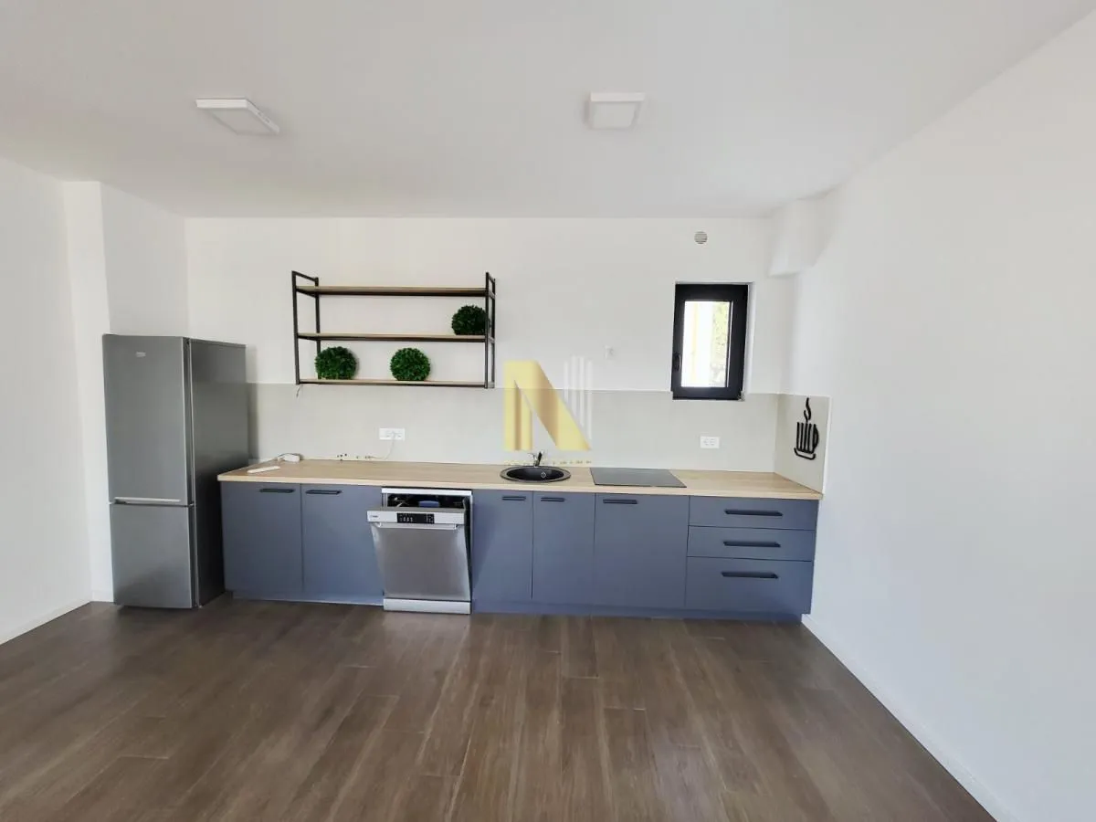 Rent, office space, 168m², Telep, Novi Sad Sve Podlokacije