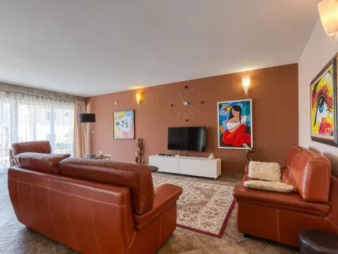 Sale, house, 495m², Bečići, Budva - image 13