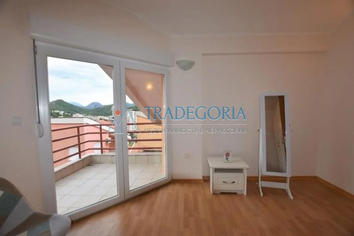 Prodaja, četvorosoban stan, 160m², Petrovac, Budva