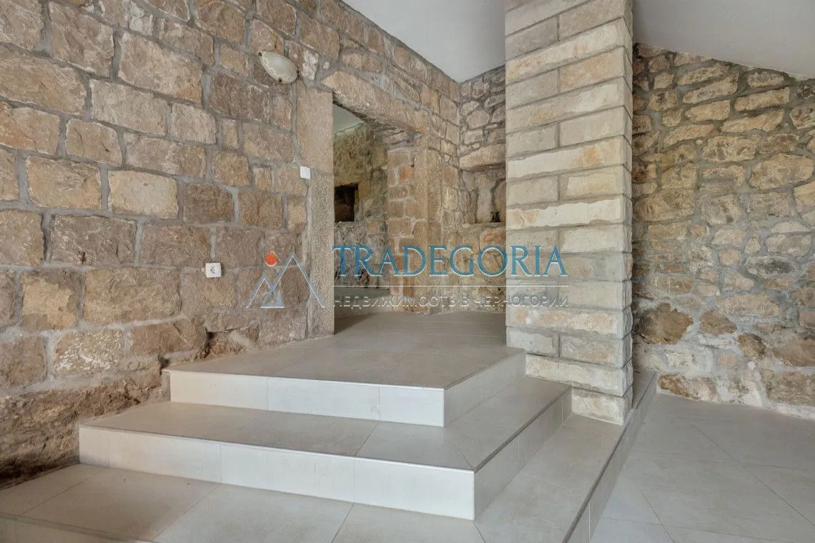 Prodaja, kuća, 176m², Krimovica, Kotor