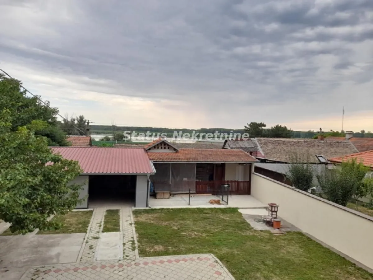 Prodaja, kuća, 246m², Sremski Karlovci, Novi Sad