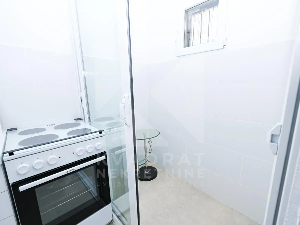 Prodaja, garsonjera, 24m², Autobuska stanica, Podgorica
