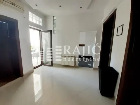 Rent, two bedroom apartment, 60m², Stari Grad, Beograd - image 8