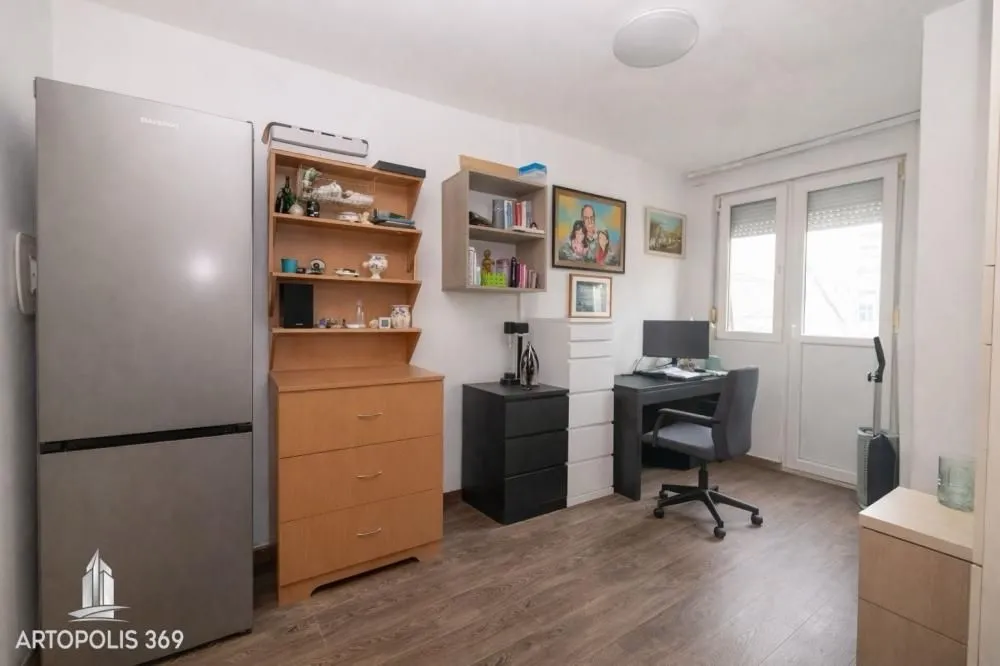 Sale, two bedroom apartment, 62m², Karaburma, Palilula Sve Podlokacije