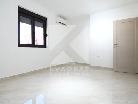 Izdavanje, poslovni prostor, 90m², Masline, Podgorica - image 3