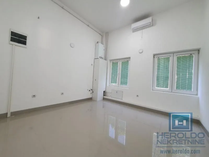 Sale, office space, 189m², Aqua park, Jagodina