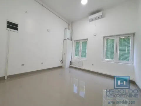 Prodaja, poslovni prostor, 189m², Aqua park, Jagodina - image 4