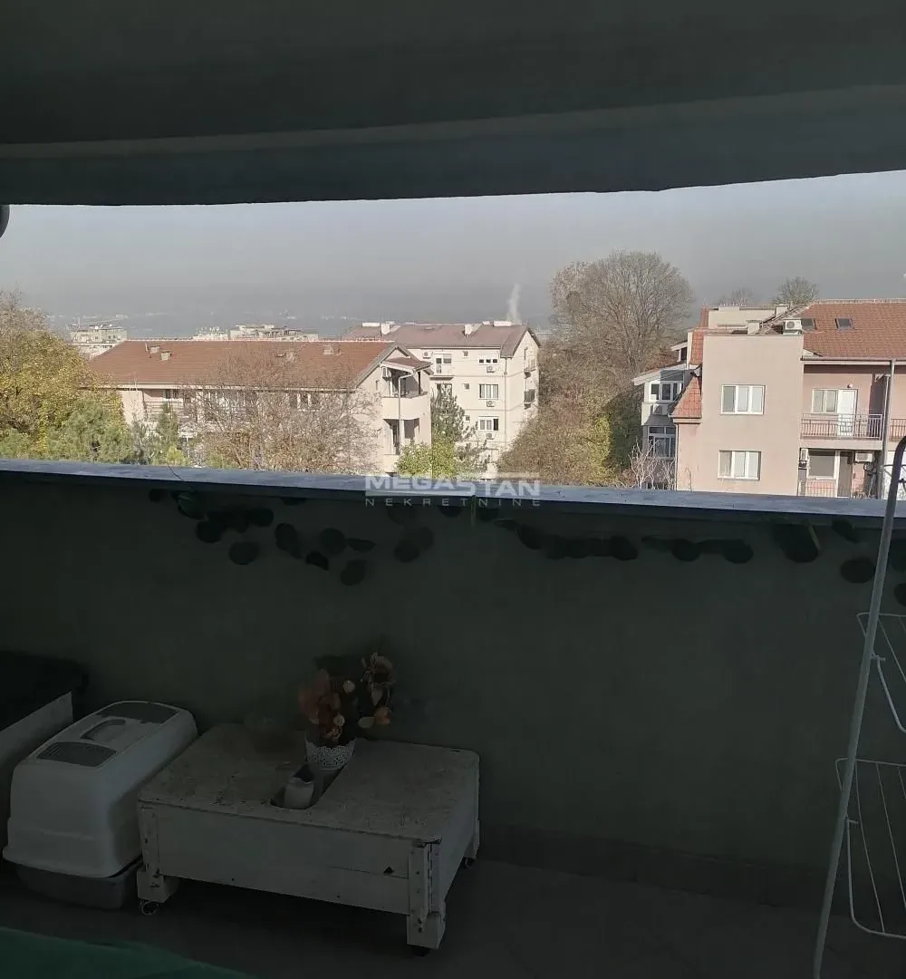 Prodaja, trosoban stan, 80m², Karaburma, Palilula Sve Podlokacije