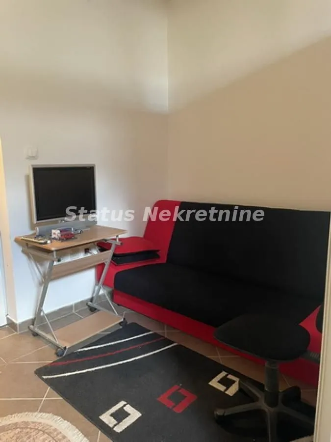 Prodaja, jednosoban stan, 28m², Grbavica, Novi Sad Sve Podlokacije