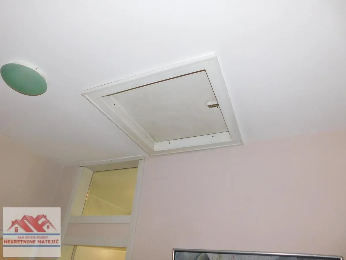 Prodaja, stan, 151m², Vašarište, Kragujevac
