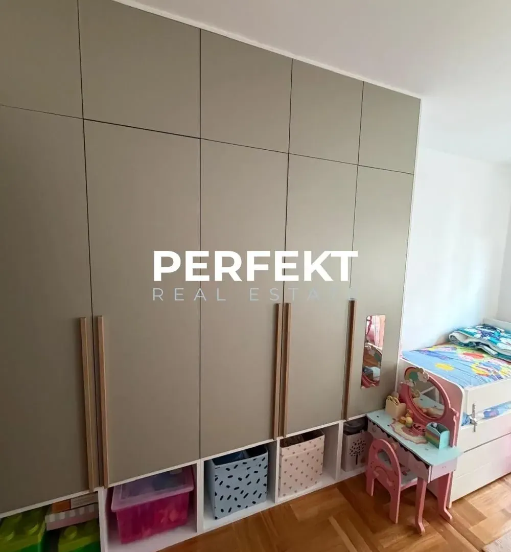Prodaja, trosoban stan, 73m², Strelište, Pančevo