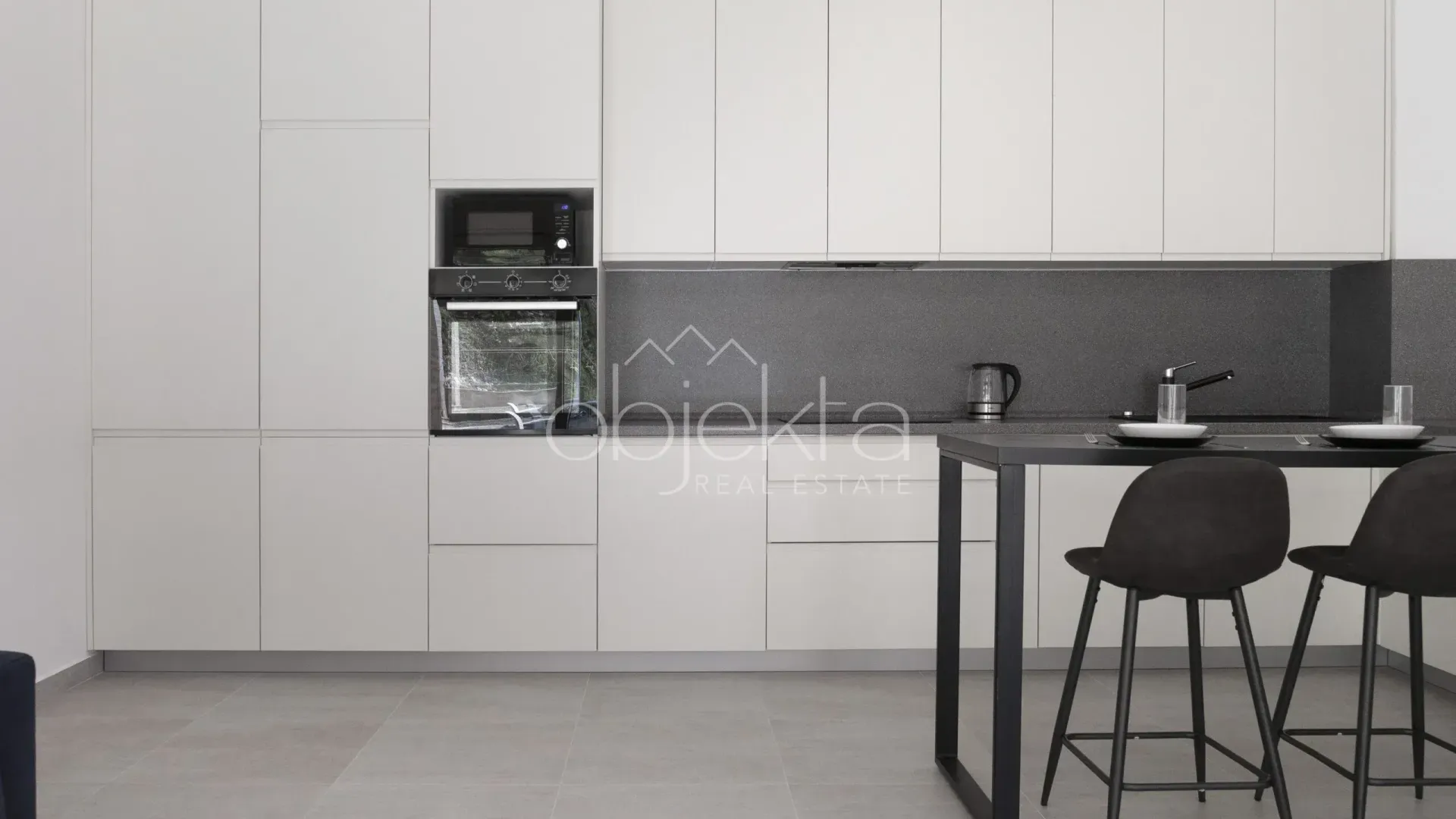 Izdavanje, stan, 61m², Kotor, Crna Gora