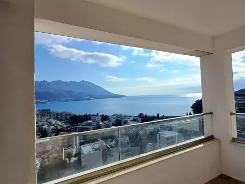 Stan in Bečići